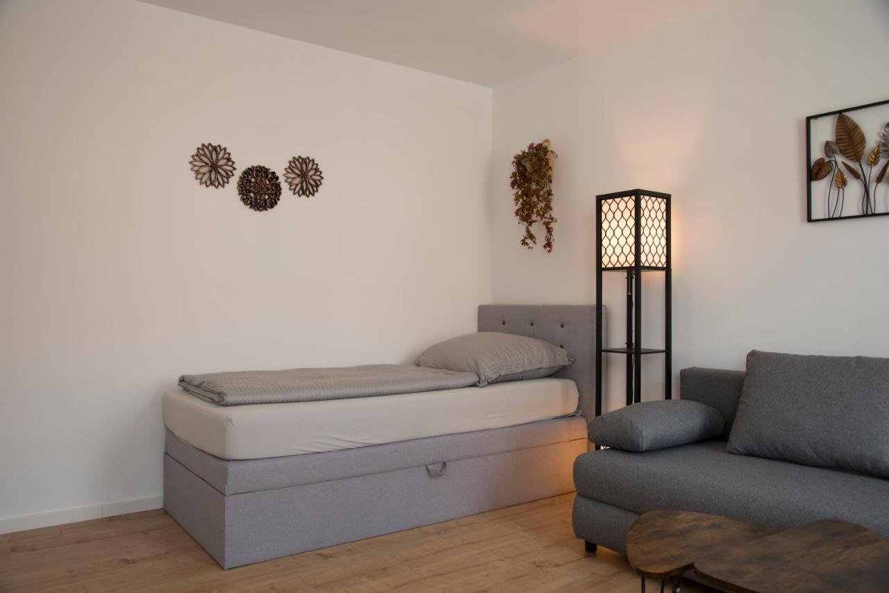 Schoene Grosse Ferienwohnung 79M2 Und 2 Baeder, Zentrumnah, 2Og 에르푸르트 외부 사진