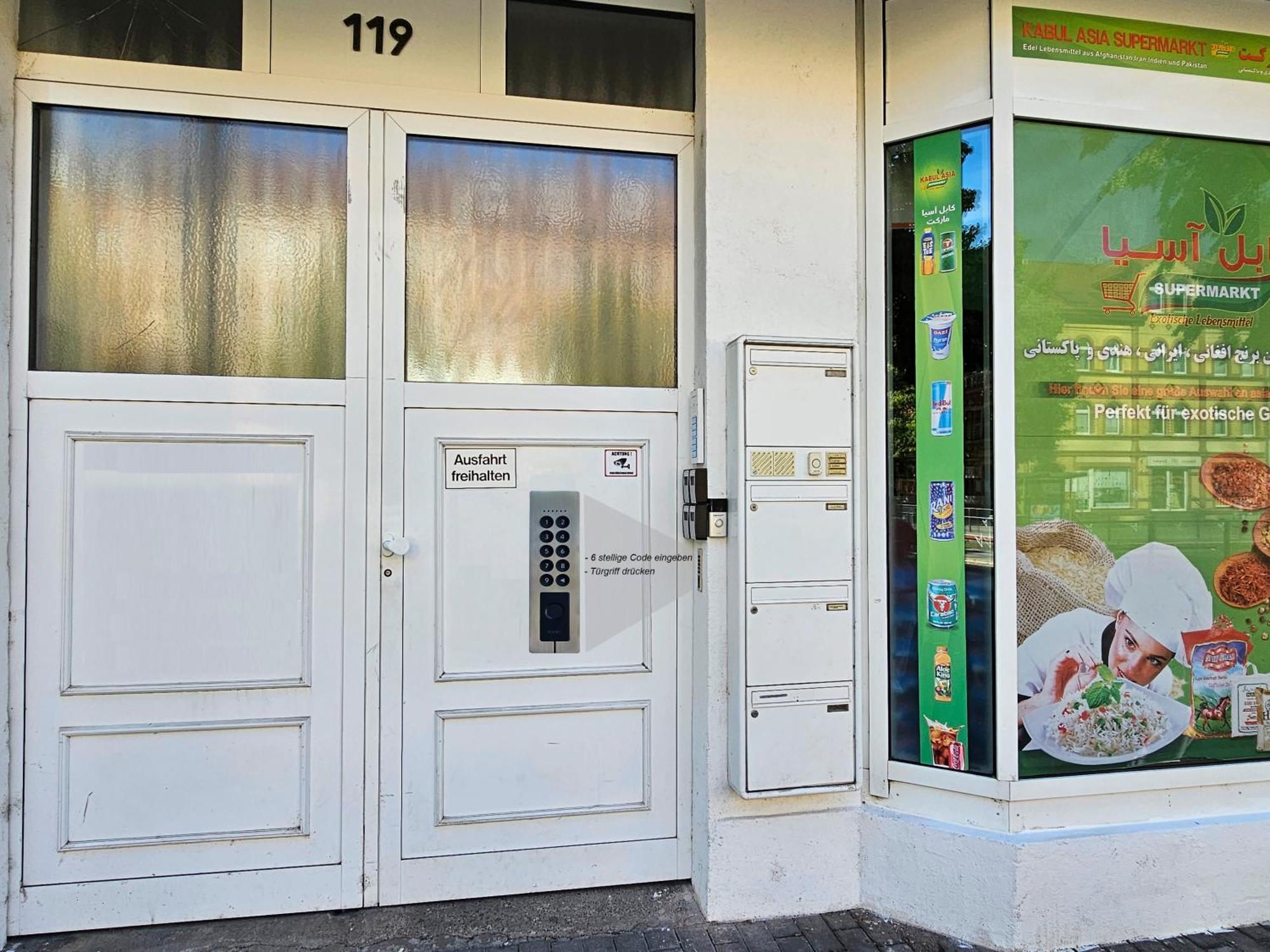 Schoene Grosse Ferienwohnung 79M2 Und 2 Baeder, Zentrumnah, 2Og 에르푸르트 외부 사진